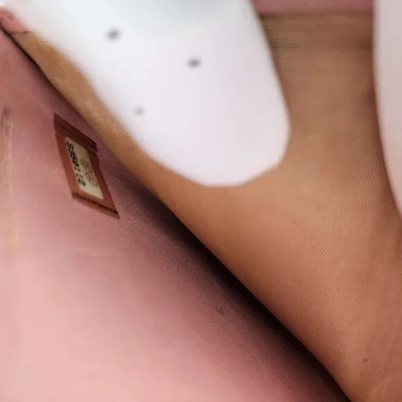 CHANEL Pink Caviar Skin CoCo Mark Bifold Wallet & Coin Purse - Picture 13 of 14